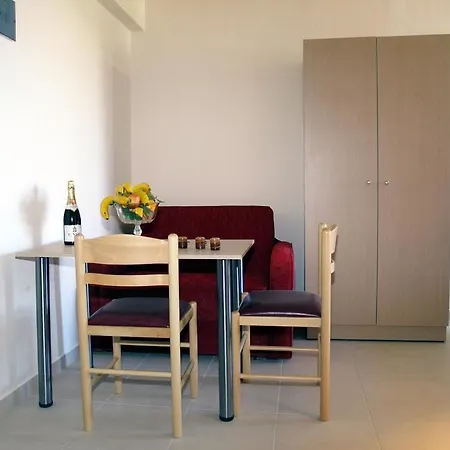 Apartmanhotel Anseli Kremasztí