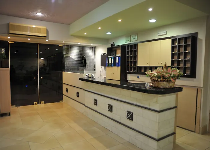 Anseli 公寓式酒店 Kremastí