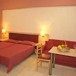 Anseli Apartahotel 2*