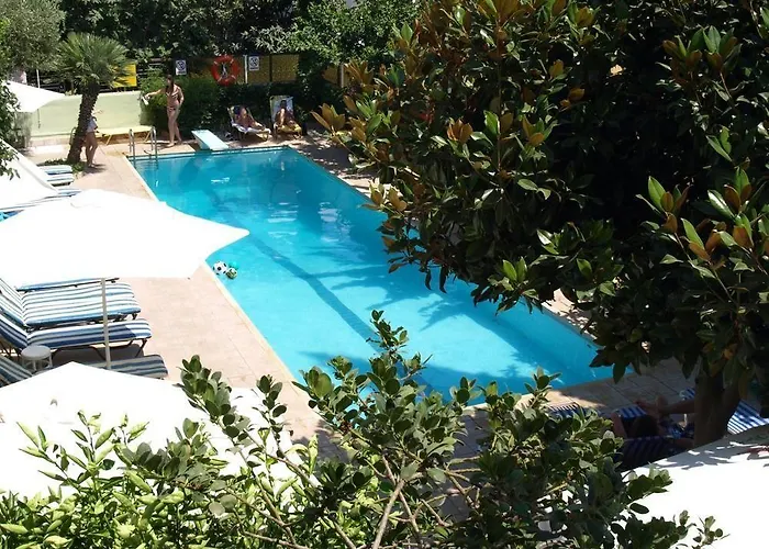 Aparthotel Anseli 2*